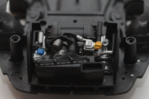 1:18 Motor und Bodengruppe Porsche 911 997