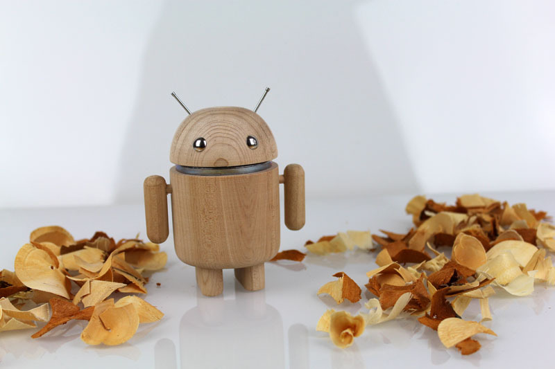 AndroidFiguren.de Anwoody Mapsy Maple Bio Android made by Nature curved out by hand
