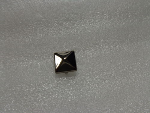 Pyramiden-Nieten Metall, 9mm, altsilber, 10St/Packg.
