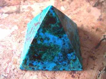 Pyramide - Chrysocoll (Extra Qualität)