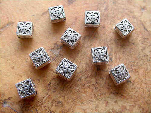 Tibetische Perlen - "Rhombus, Antik-Silber"