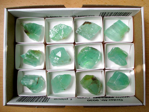 Mineralien - Calcit "Grün" ("Smaragd-Calcit") (12-Stück-Partie)