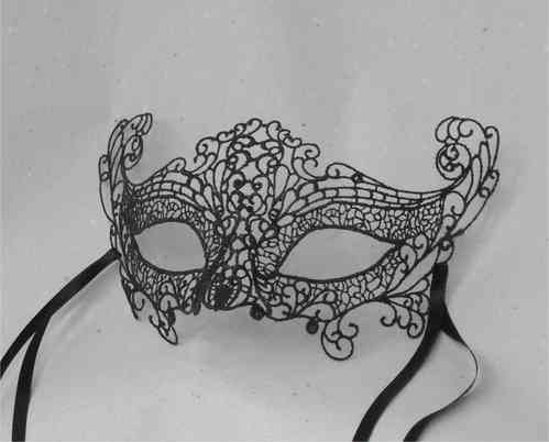 Venetian colombina mask, macramé, black