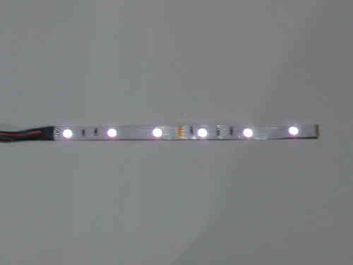 RGB LED Streifen nicht Wasser geschützt nach IP 20 mit 5050 SMD LEDs (eine VKE = 10cm)