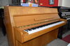 Grundsolide konstruierte Klaviere konnte man bei Samick finden.