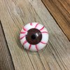 Blutiger Augapfel, Auge mit brauner Iris (eyeball)